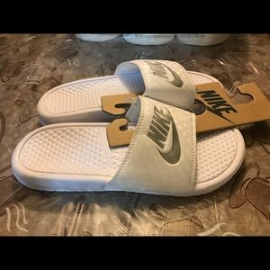 Nike slides